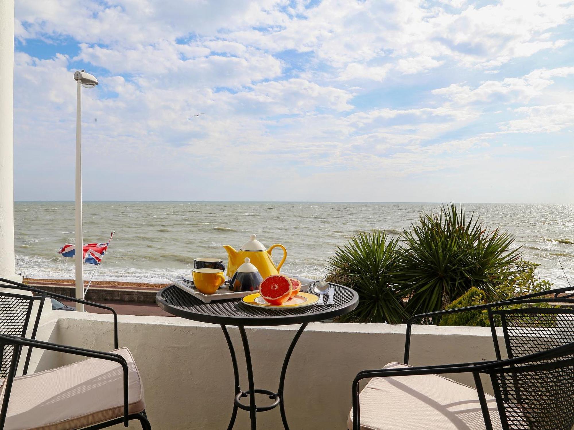 Seashore Apartment Сэндгэйт Экстерьер фото